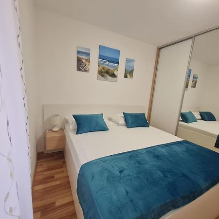 Apartman "Flower Garden" Ražanac Extérieur photo